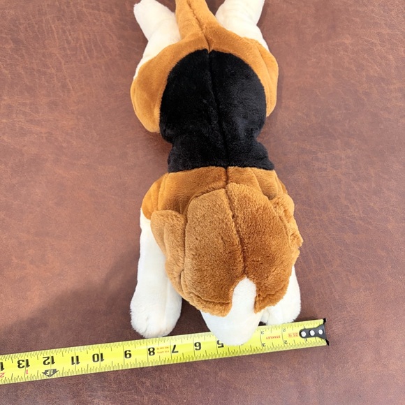 Beagle Dog Plush Stuffed Animal IDS Preferred Brown White 18” Puppy Toy - Picture 6 of 10